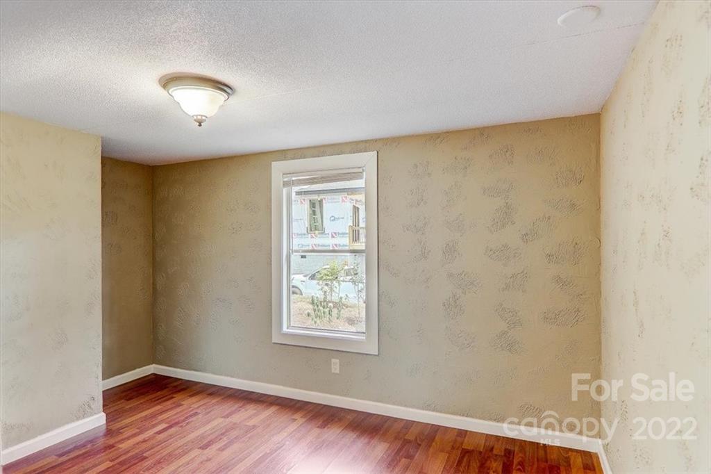 15 Pine Ridge Road Asheville, NC 28805 - Photo 13 of 31 Gallery Image 13