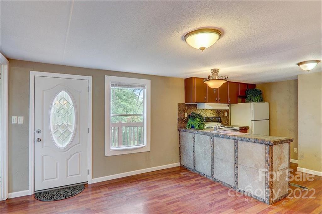 15 Pine Ridge Road Asheville, NC 28805 - Photo 6 of 31 Gallery Image 6