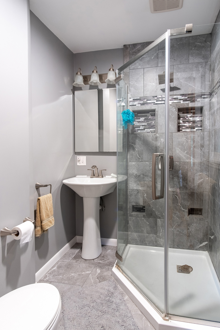 61 Clark Road Oswego, IL 60543 - Photo 17 of 26