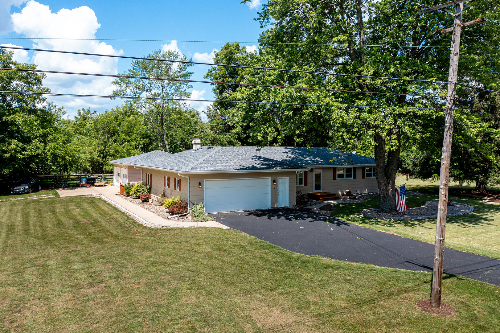 61 Clark Road Oswego, IL 60543 - Photo 3 of 26