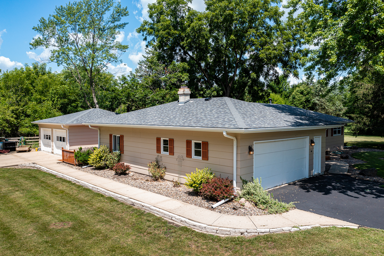 61 Clark Road Oswego, IL 60543 - Photo 4 of 26