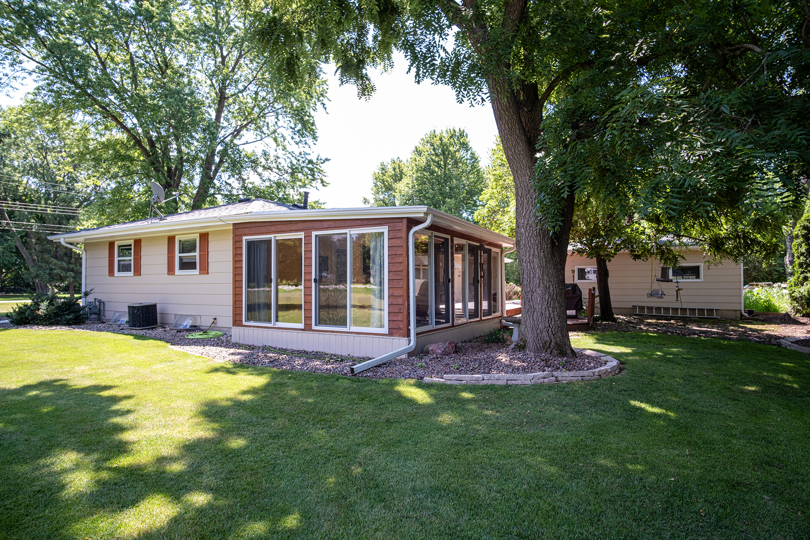 61 Clark Road Oswego, IL 60543 - Photo 7 of 26