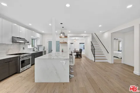 $2,488,000 | 313 South Sycamore Avenue, Los Angeles, CA 90036