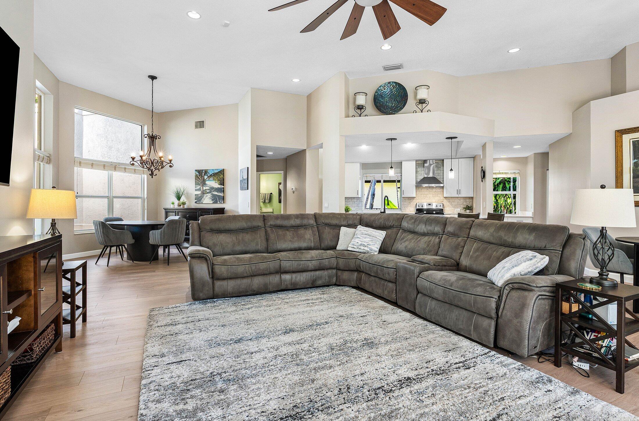 7700 Fairway Trail Boca Raton, FL 33487 - Photo 12 of 47 7700 Fairway Trail