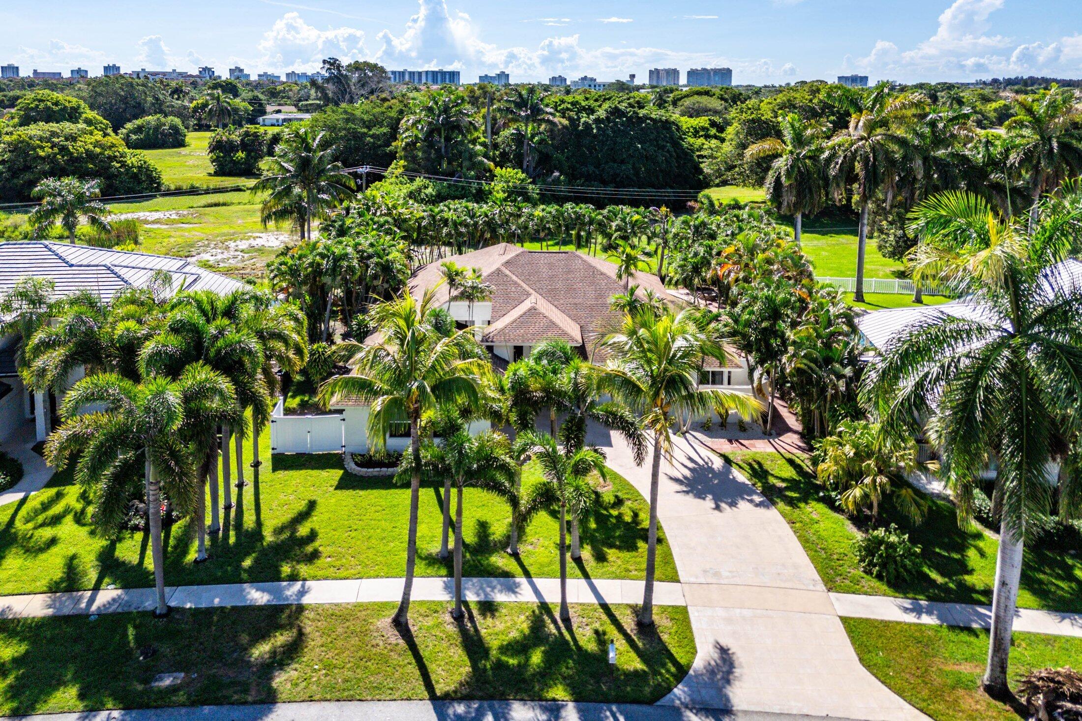 7700 Fairway Trail Boca Raton, FL 33487 - Photo 2 of 47 7700 Fairway Trail