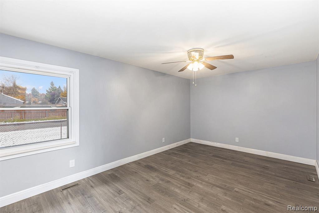 2657 Frankson Avenue Rochester, MI 48307 - Photo 19 of 27