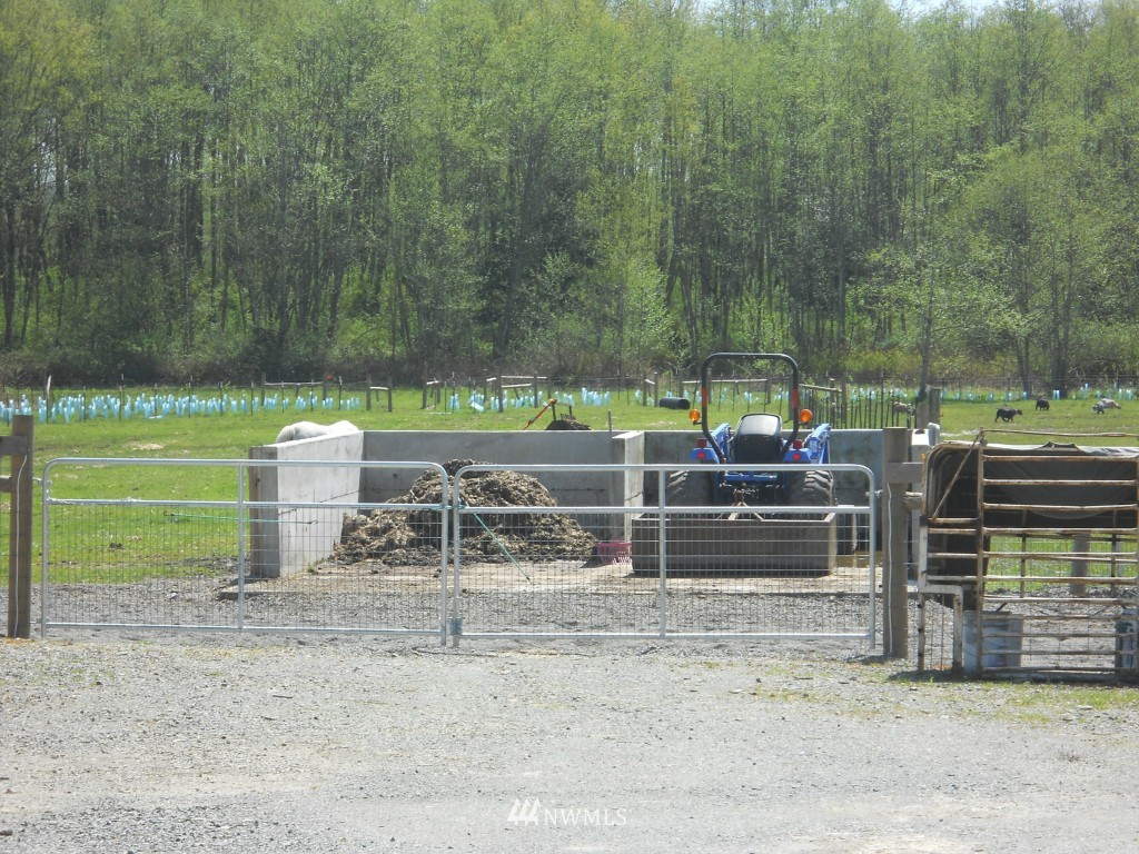 23264 Mosier Road Sedro-Woolley, WA 98284 - Photo 14 of 15 Gallery Image 14