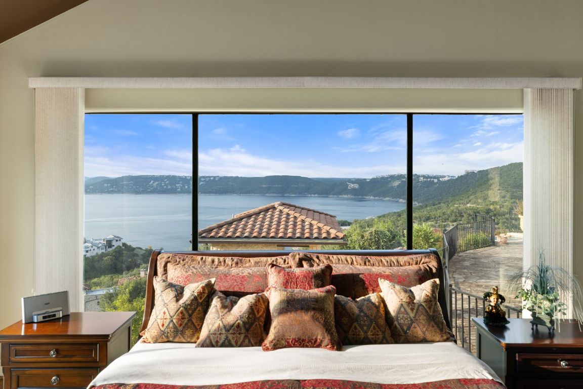 12600 Lyndon Drive Austin, TX 78732 - Photo 13 of 37 a view of a couch in a window