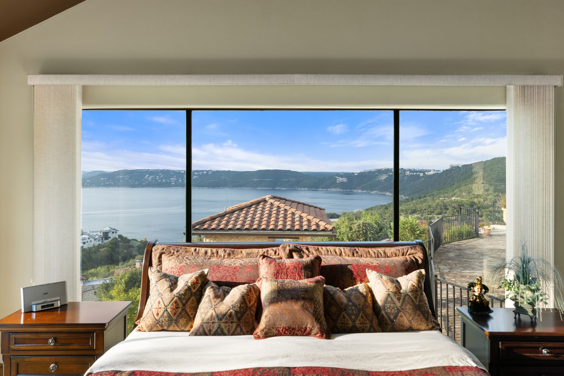 12600 Lyndon Drive Austin, TX 78732 - Photo 13 of 37 a view of a couch in a window