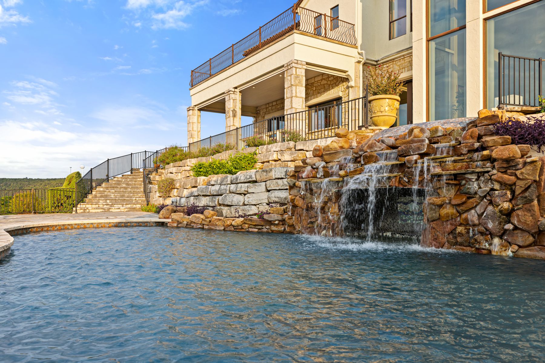 12600 Lyndon Drive Austin, TX 78732 - Photo 30 of 37 a view of a large building