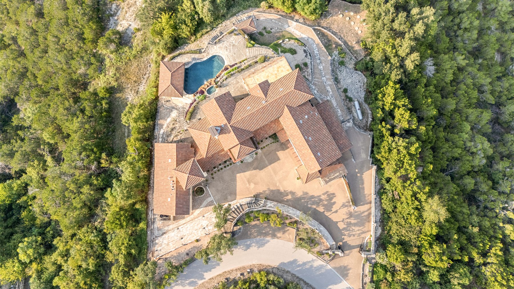 12600 Lyndon Drive Austin, TX 78732 - Photo 32 of 37