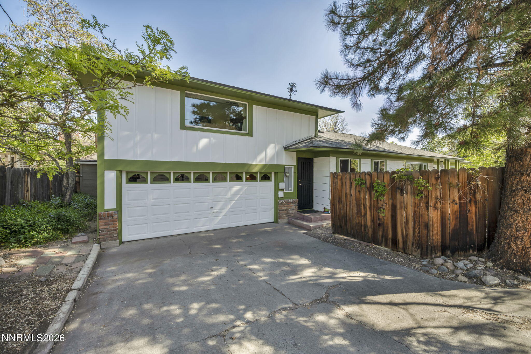 725 Gordon Avenue Reno, NV 89509 - Photo 3 of 44 2-web-or-mls-725-gordon-ave