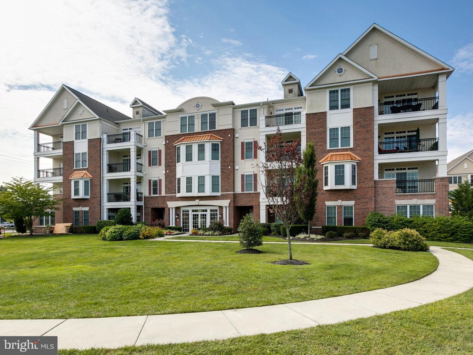 141 Plaza Grande, Cherry Hill, NJ 08002 Compass