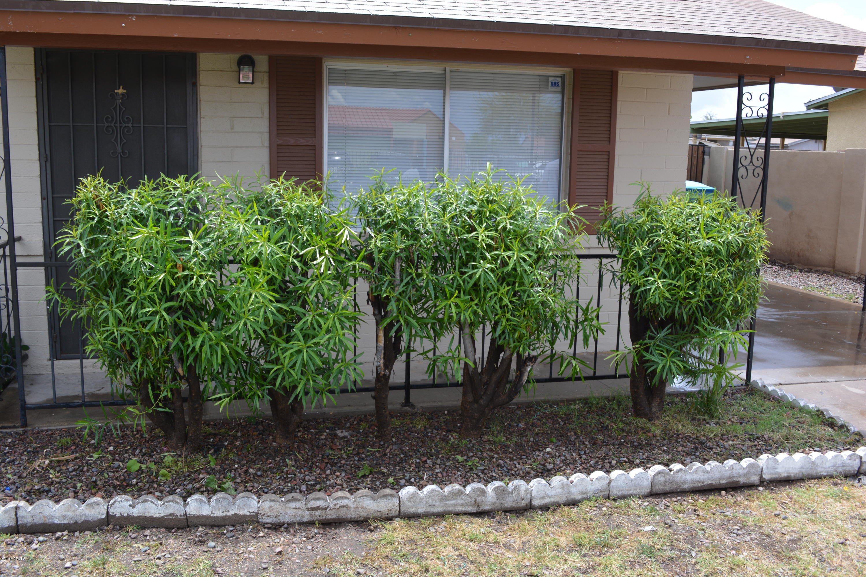 1737 West Vineyard Road Phoenix, AZ 85041 - Photo 10 of 24 DSC_0186