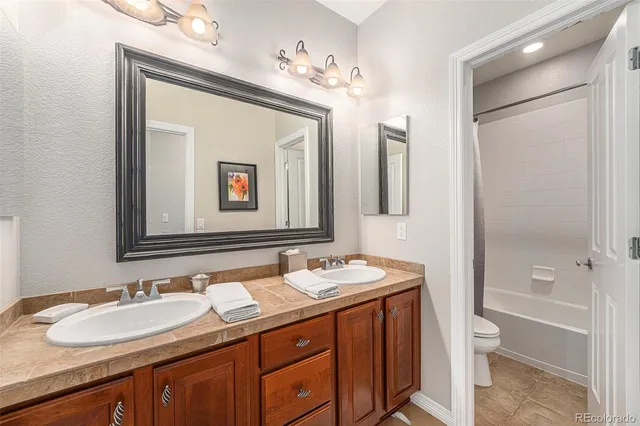 $1,089,900 | 10994 Shadowbrook Circle, Highlands Ranch, CO 80130