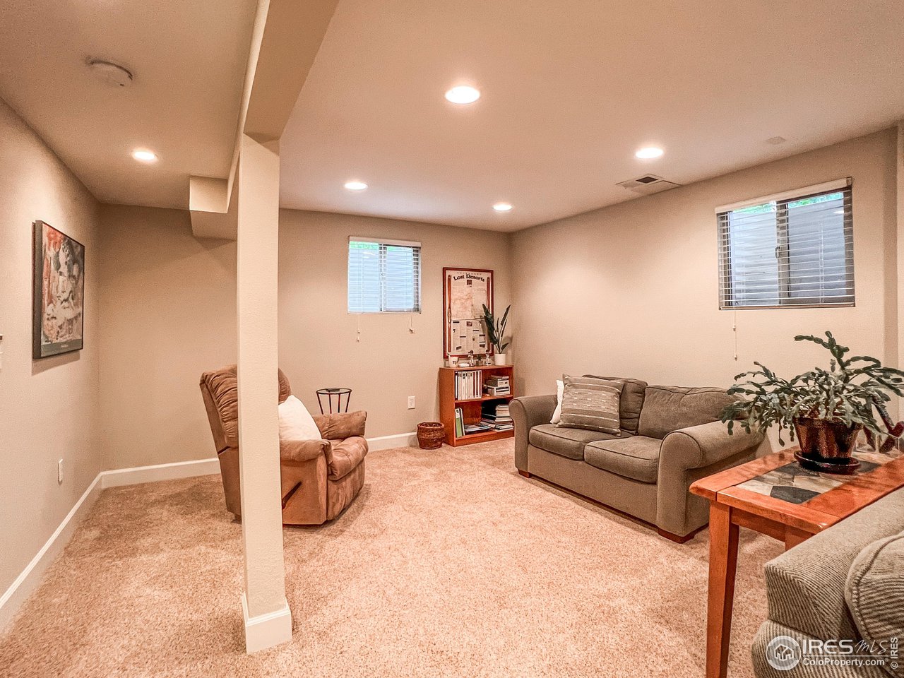 645 Cree Circle Boulder, CO 80303 - Photo 27 of 40 a living room with furniture