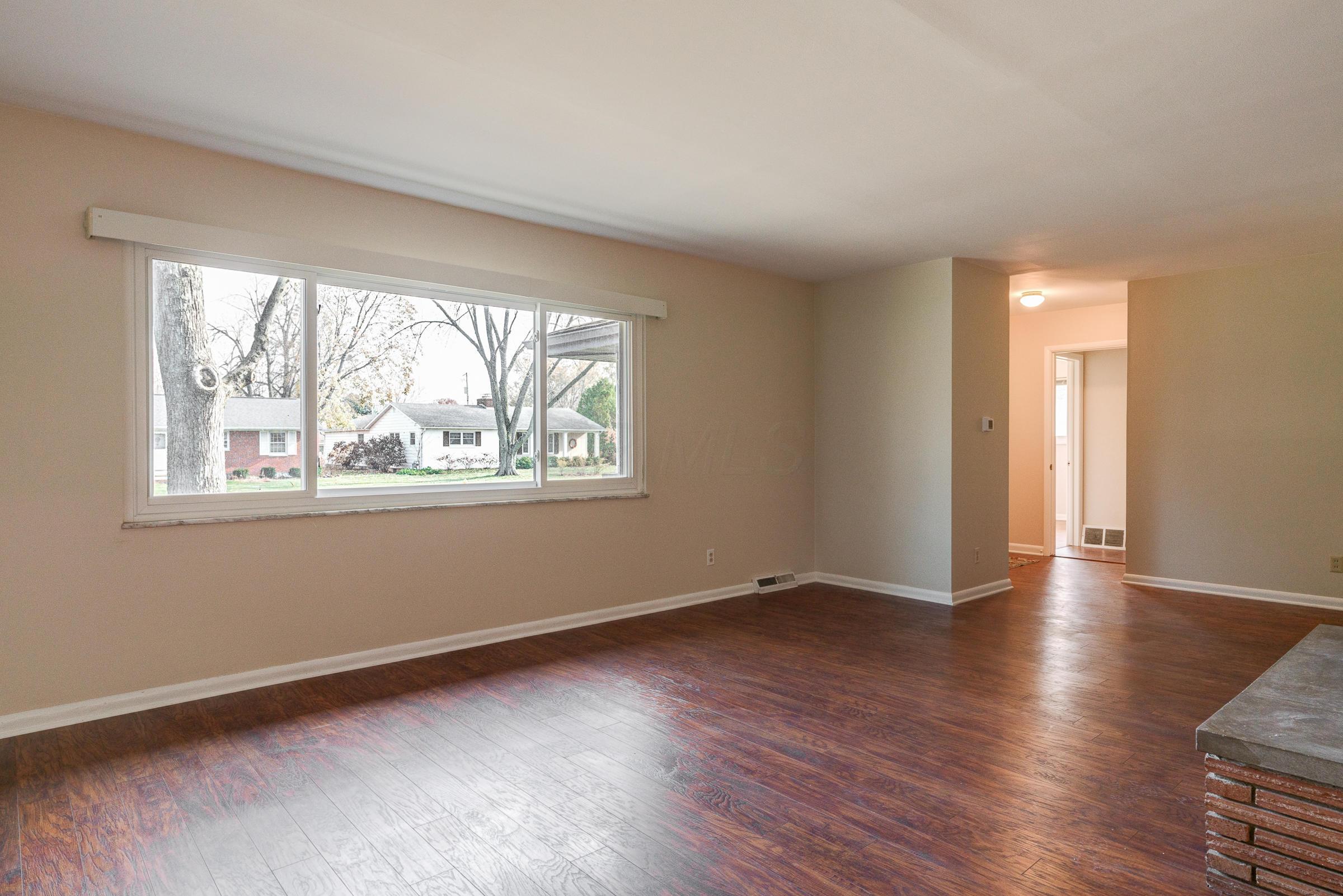 2625 Mt Holyoke Road Columbus, OH 43221 - Photo 4 of 27