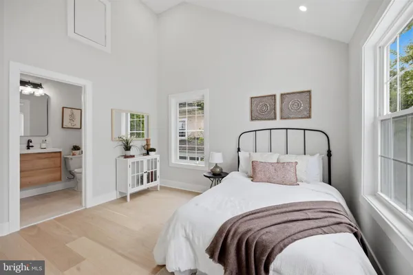 $1,455,000 | 30 Buck Lane, Haverford, PA 19041