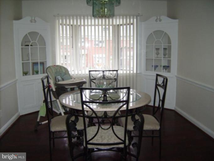 1908 Heathfield Road Baltimore, MD 21239 - Photo 10 of 22 Dining Room