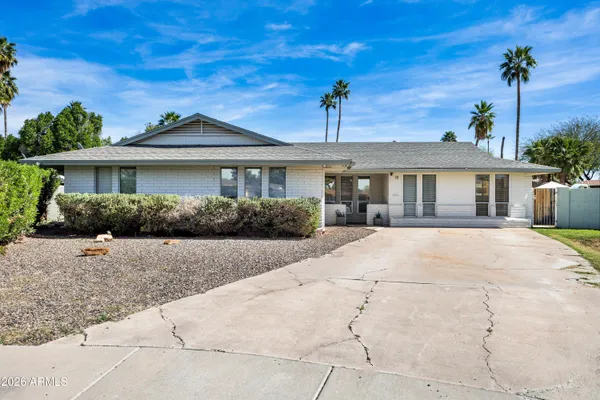 $699,000 | 111 South Cholla Street, Gilbert, AZ 85233