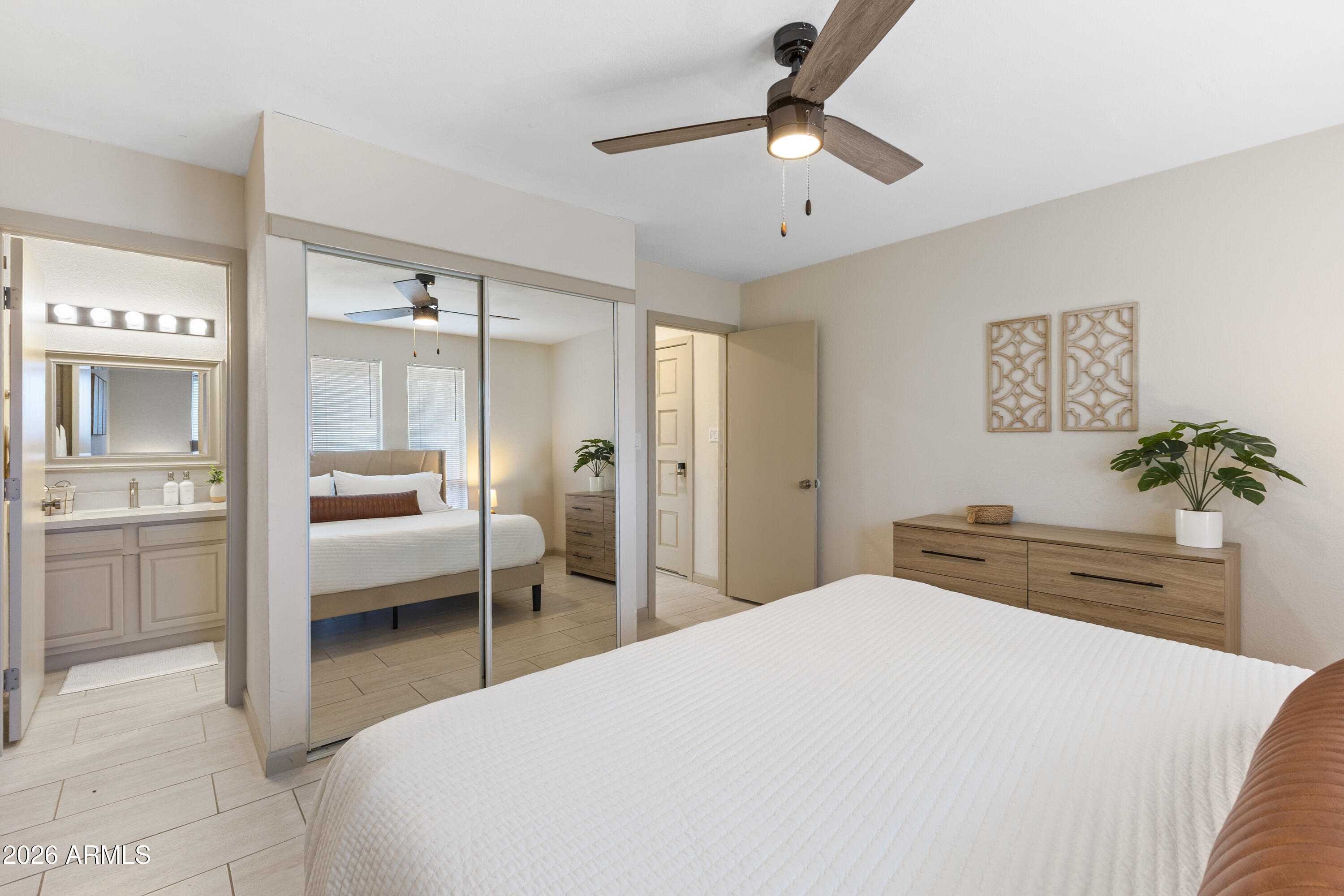 111 South Cholla Street Gilbert, AZ 85233 - Photo 19 of 34 111 S Cholla St------19