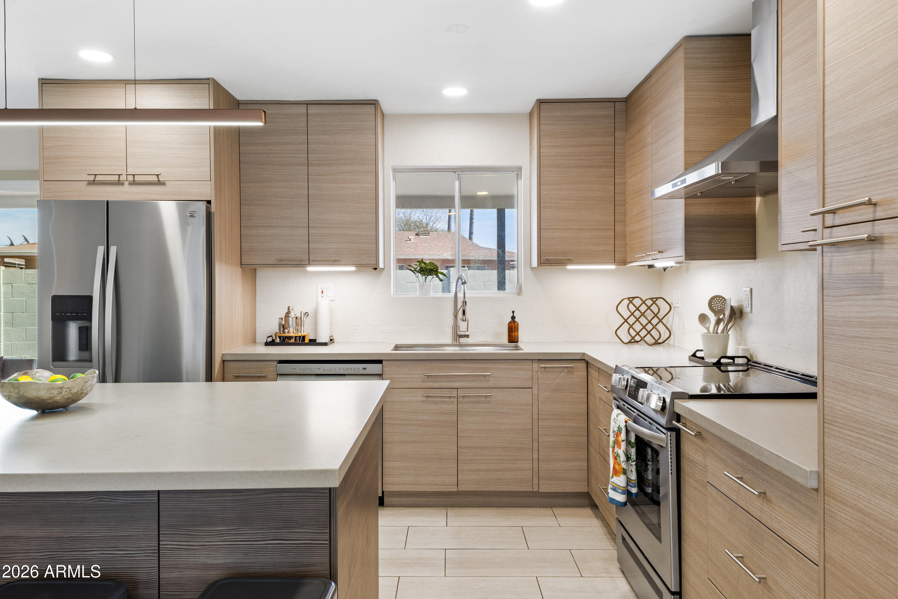 111 South Cholla Street Gilbert, AZ 85233 - Photo 5 of 34 111 S Cholla St------5