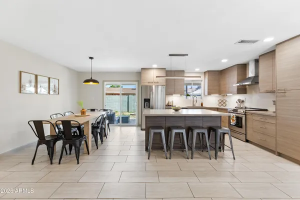 $699,000 | 111 South Cholla Street, Gilbert, AZ 85233