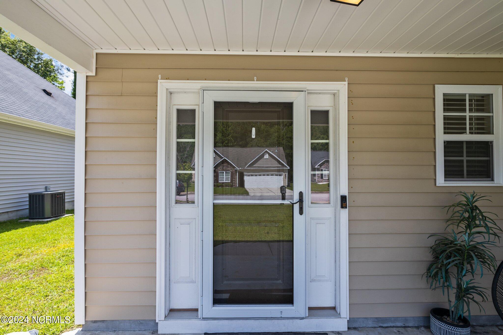 303 Station House Road New Bern, NC 28562 - Photo 2 of 39 Front Door