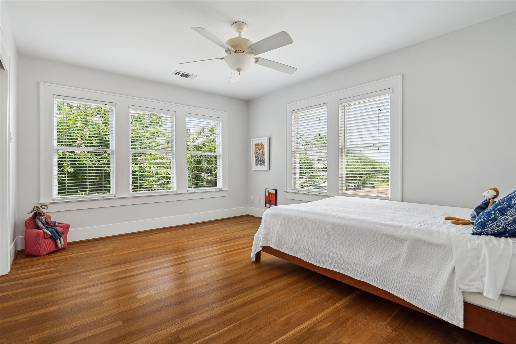 1656 Norfolk Street Houston, TX 77006 - Photo 19 of 43