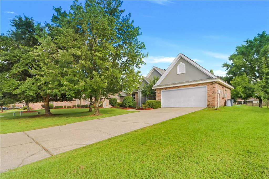 1022 Forest Ridge Loop Pearl River, LA 70452 - Photo 3 of 34