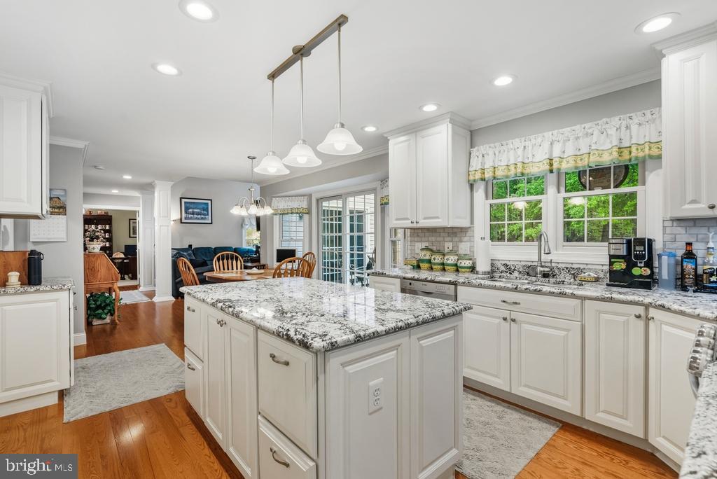 7604 Boxberry Terrace Gaithersburg, MD 20879 - Photo 11 of 45