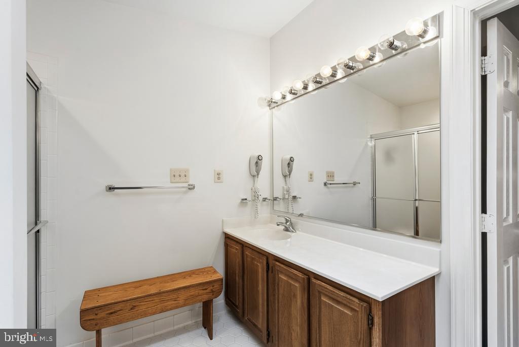 7604 Boxberry Terrace Gaithersburg, MD 20879 - Photo 26 of 45