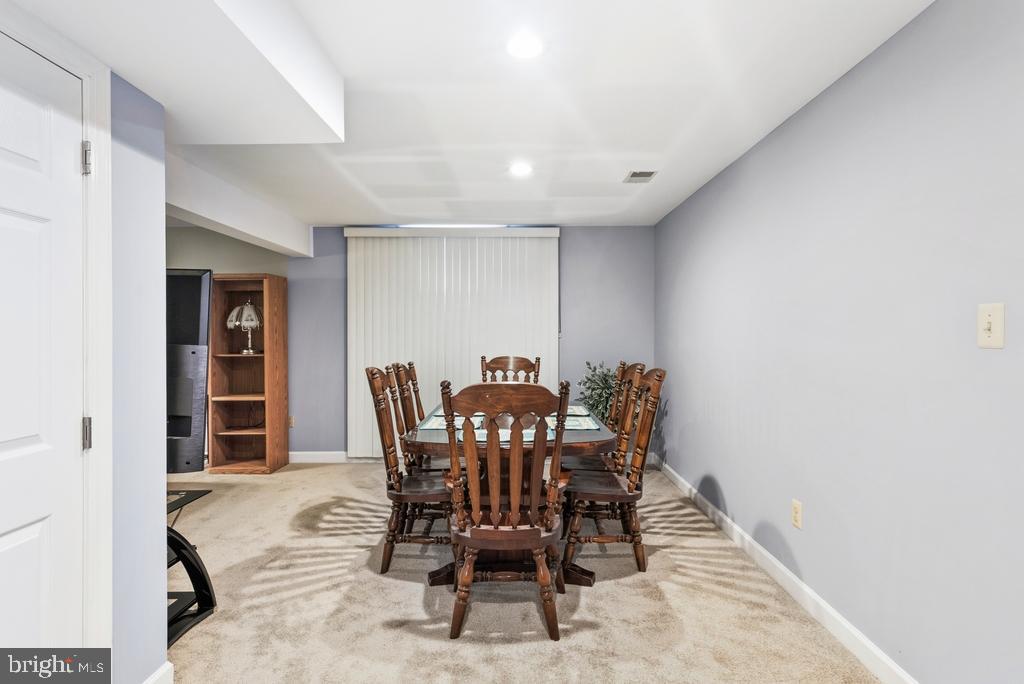 7604 Boxberry Terrace Gaithersburg, MD 20879 - Photo 36 of 45
