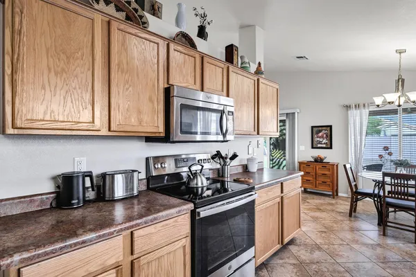 $3,300 | 144 South Kingston Street, Chandler, AZ 85225