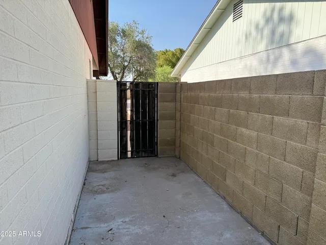 $1,950 | 2105 East Colgate Drive, Tempe, AZ 85283