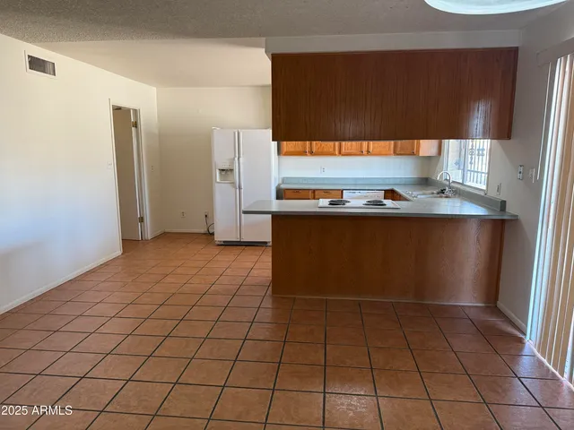 $1,950 | 2105 East Colgate Drive, Tempe, AZ 85283