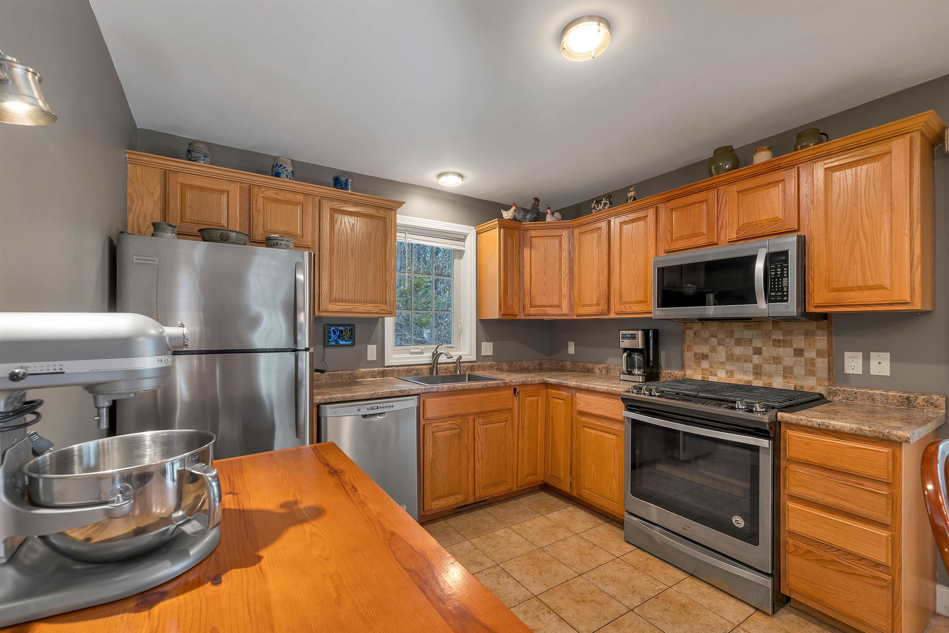 200 Webster Road, Unit 17B Conway, NH 03813 - Photo 11 of 47