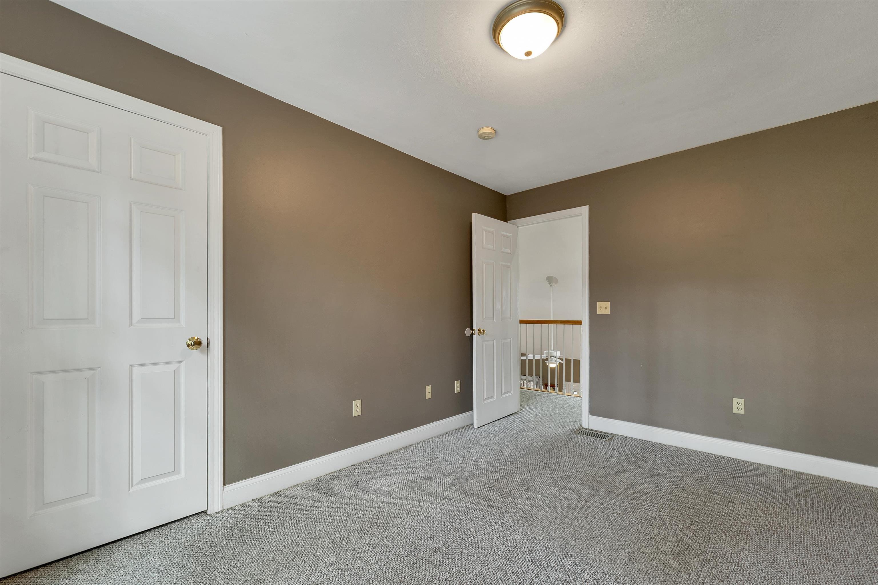 200 Webster Road, Unit 17B Conway, NH 03813 - Photo 22 of 47