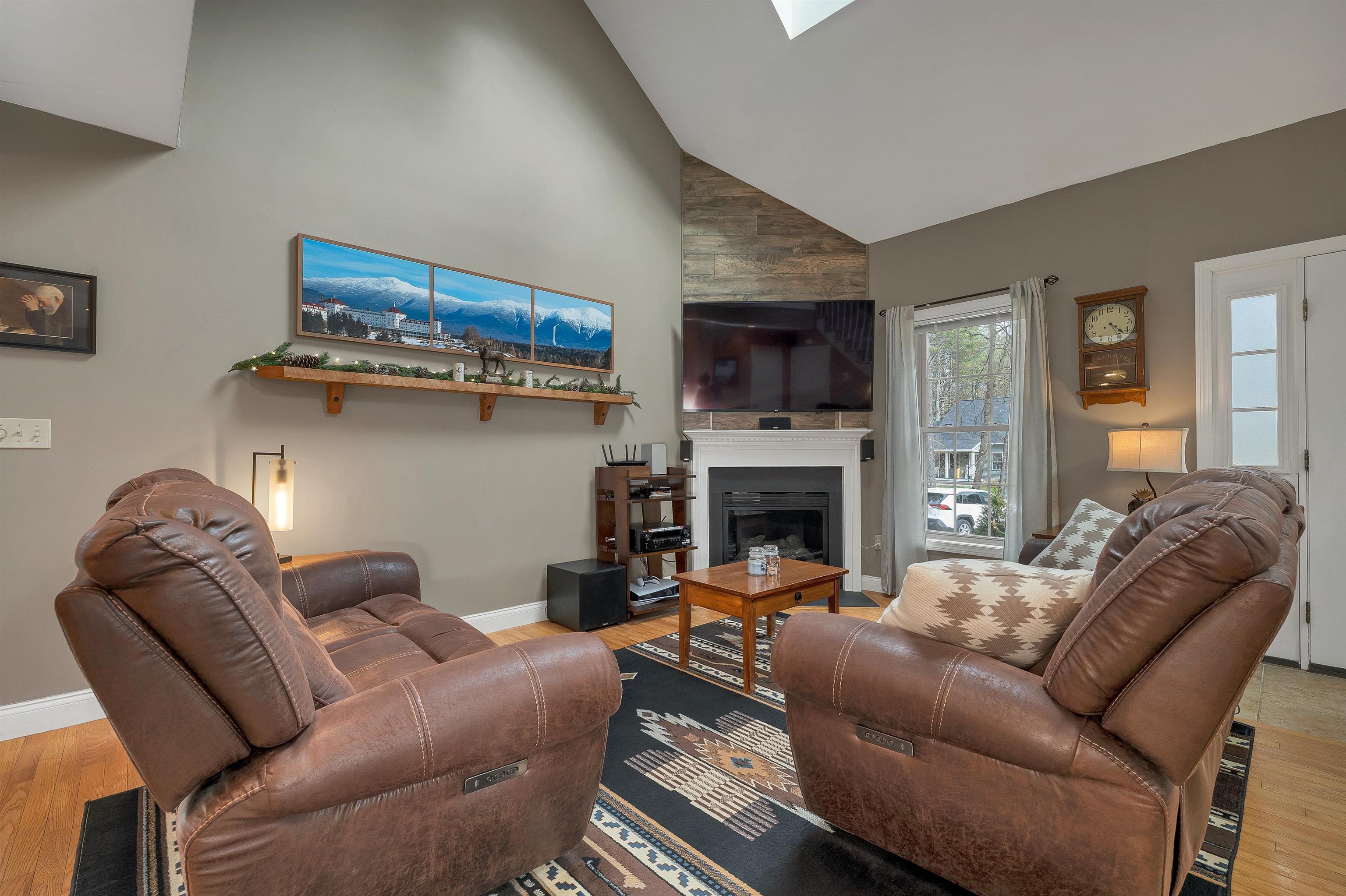 200 Webster Road, Unit 17B Conway, NH 03813 - Photo 5 of 47