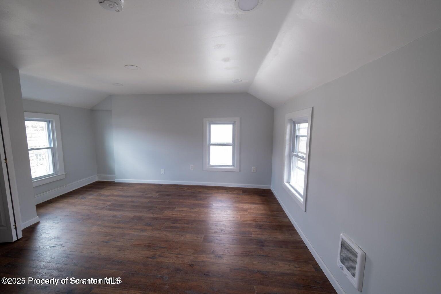 55 Terrace Street Carbondale, PA 18407 - Photo 4 of 11 55 Terrace Bedroom