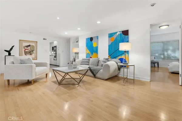 $1,088,000 | 1235 South Orange Grove Boulevard, Unit 1, Pasadena, CA 91105