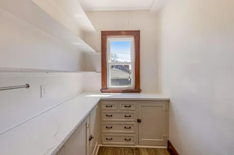 $319,900 | 2808 South Greeley Street, Milwaukee, WI 53207