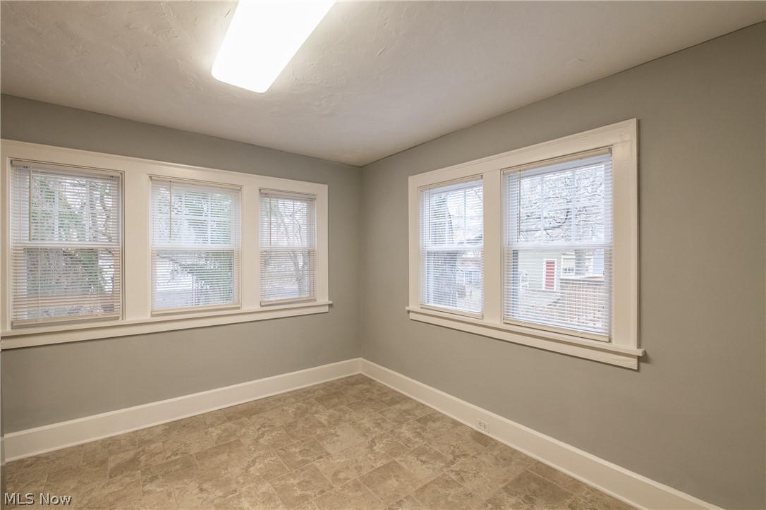2603 Princeton Road Cleveland, OH 44118 - Photo 6 of 23 Gallery Image 6