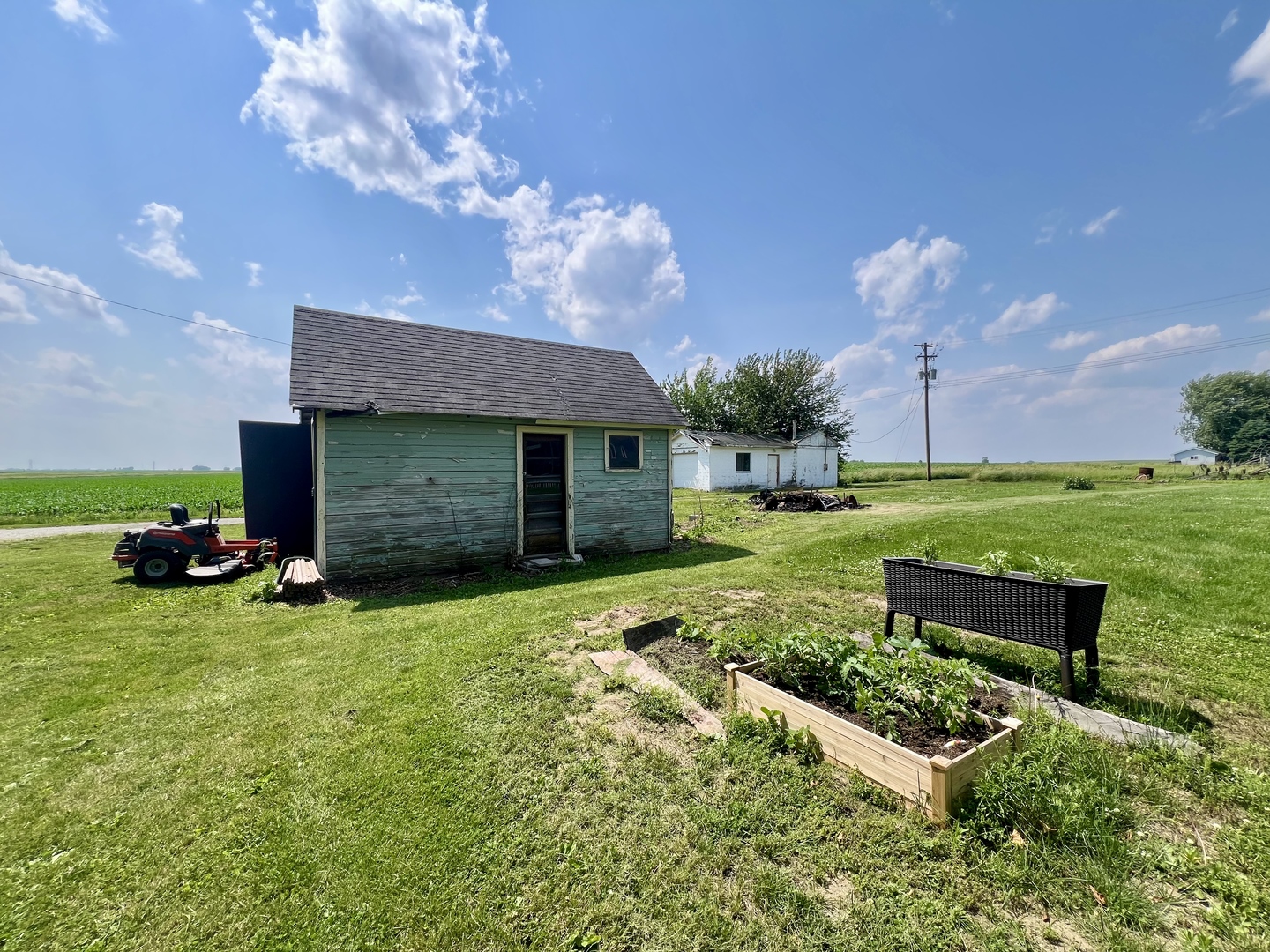 207 2nd Street Broadlands, IL 61816 - Photo 37 of 45 a view of a house with backyard