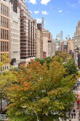 $2,100,000 | 2373 Broadway, Unit 606 | Upper West Side