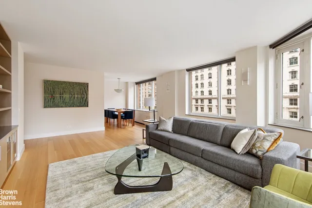 $2,100,000 | 2373 Broadway, Unit 606 | Upper West Side