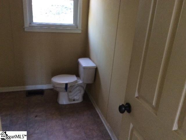 1256 Gravley Road Pickens, SC 29671 - Photo 5 of 9 Gallery Image 5