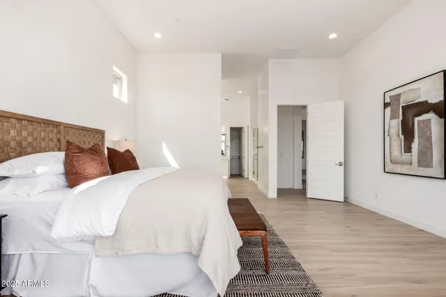 $1,099,950 | 5817 East Sanford Street, Mesa, AZ 85215