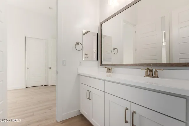 $1,099,950 | 5817 East Sanford Street, Mesa, AZ 85215