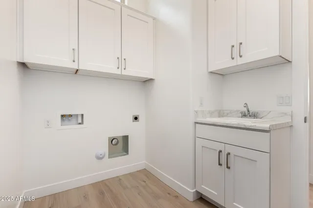 $1,099,950 | 5817 East Sanford Street, Mesa, AZ 85215